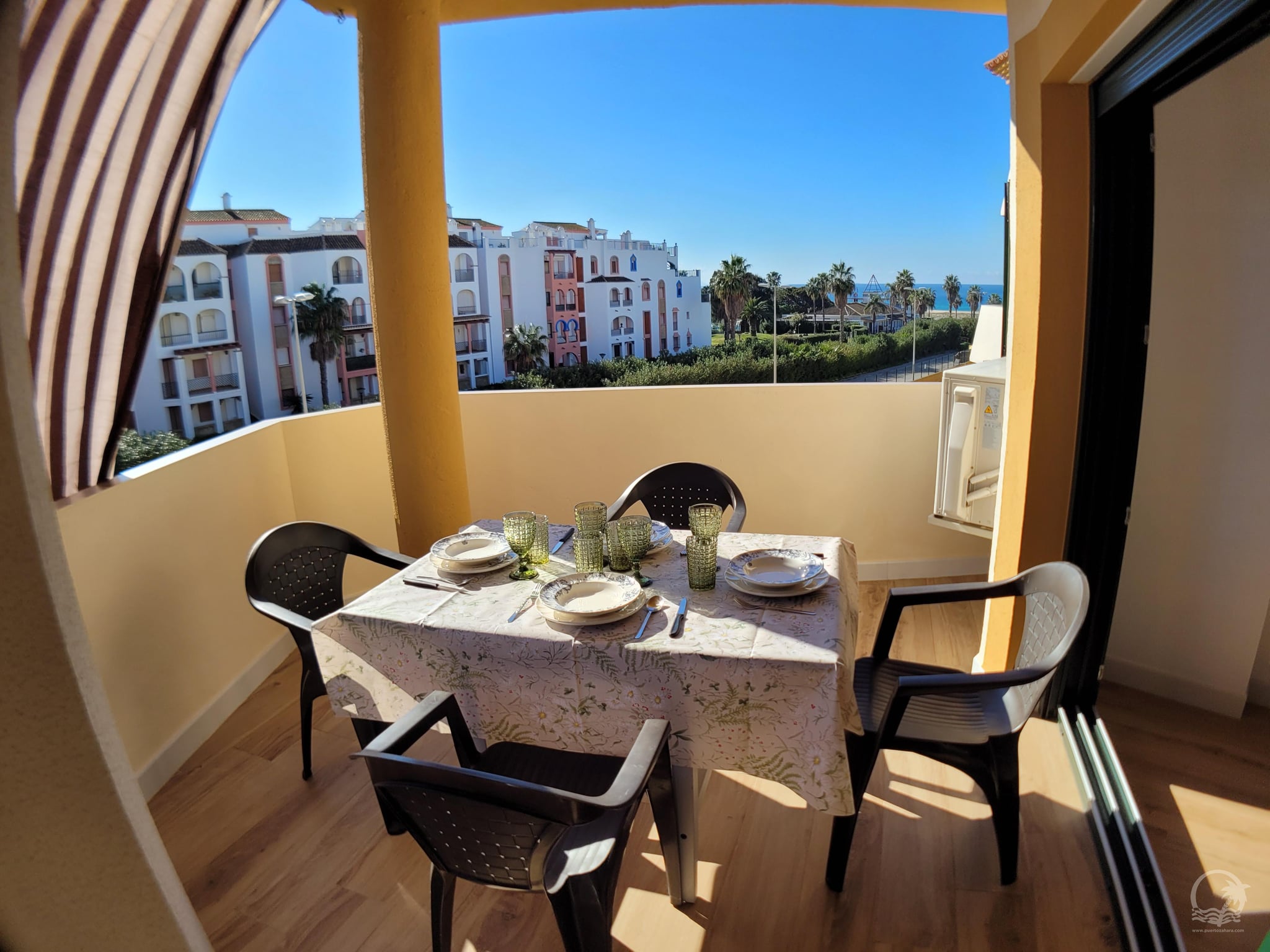 Apartamento de 2 dormitorios y 2 baños en la urbanización Mar de Plata en Atlanterra - Fotografía inmueble