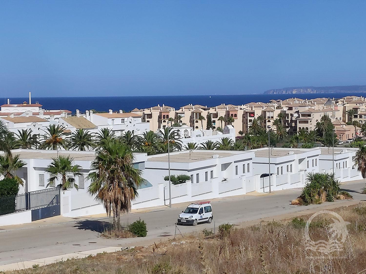 Se vende parcela de 1.426 m2 en Atlanterra. - Imagen de la propiedad