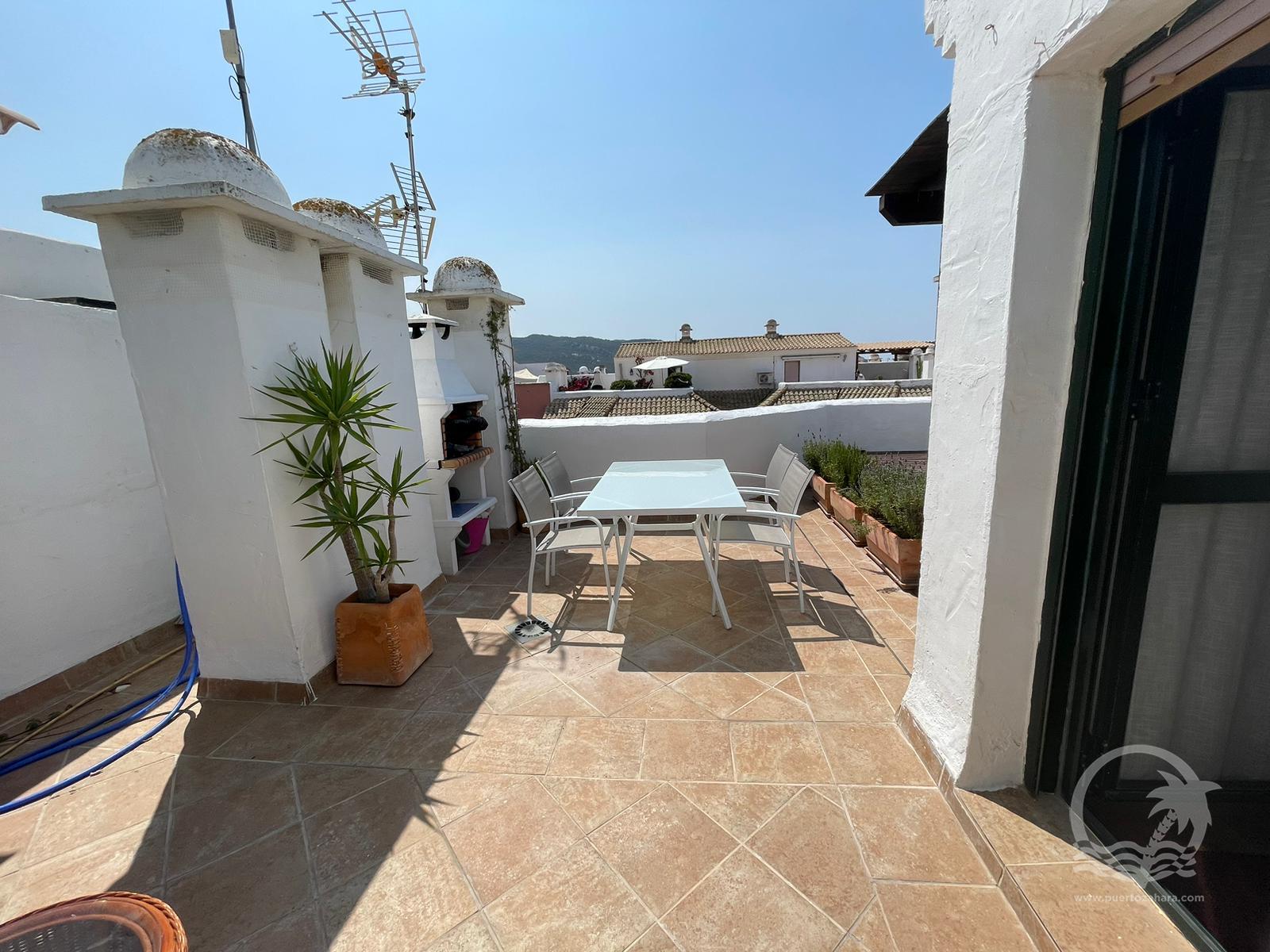 Ático de 3 dormitorios y 1 baño en la urbanización Atlanterra Sol en Atlanterra - Fotografía inmueble