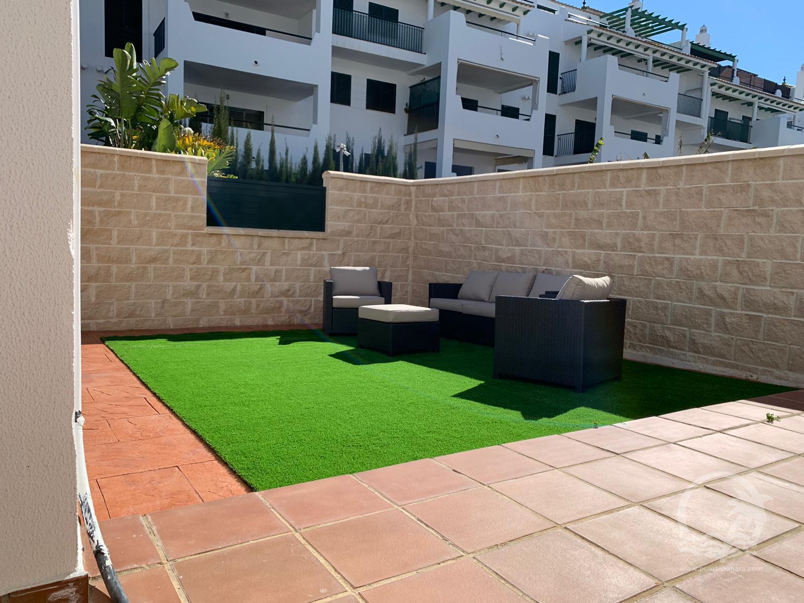 Bajo con jardín de 2 dormitorios y 1 baño en la urbanización Almadraba Playa en Atlanterra - Fotografía inmueble