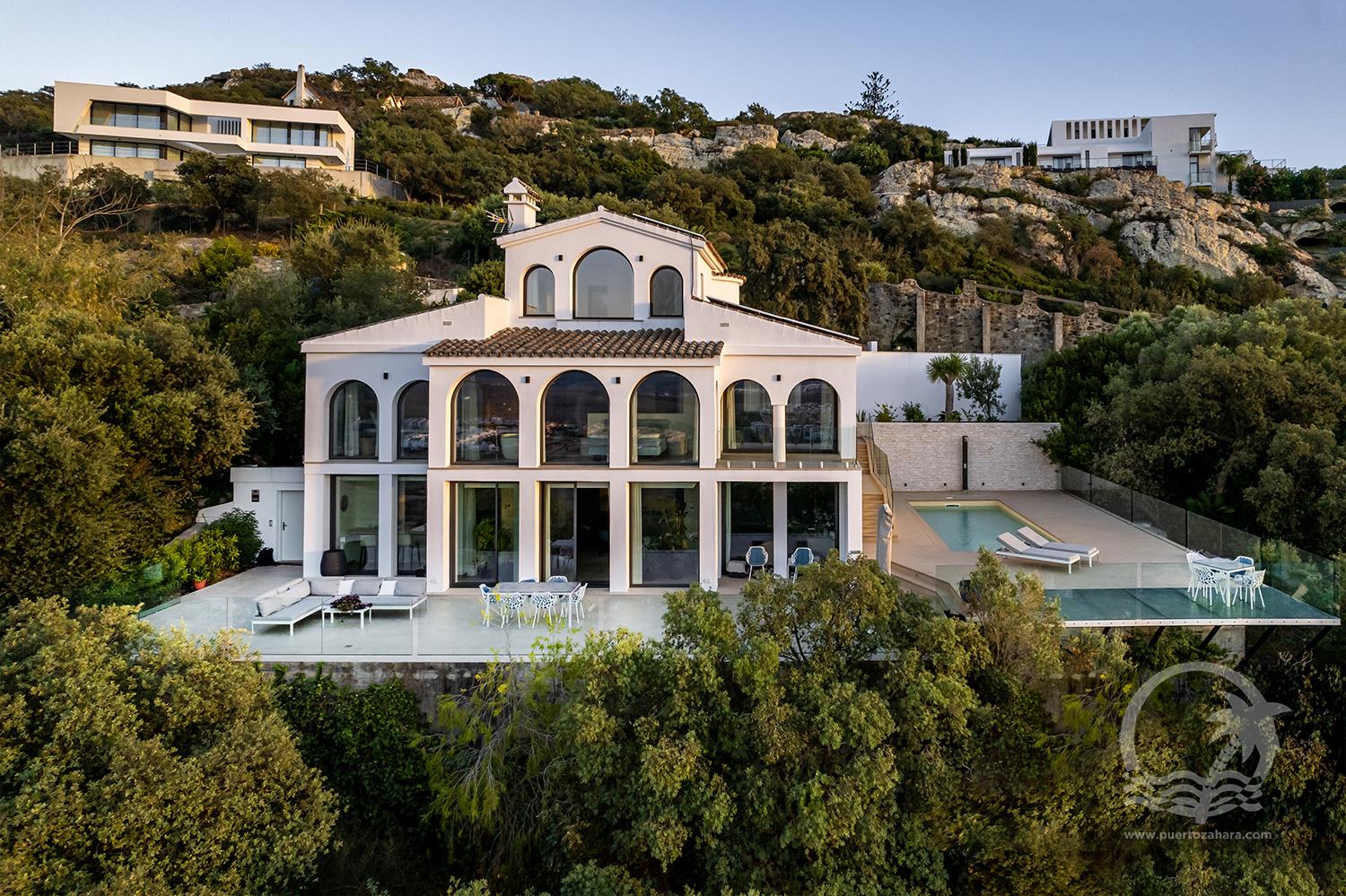 En vende villa en zona exclusiva de Atlanterra. - Imagen de la propiedad