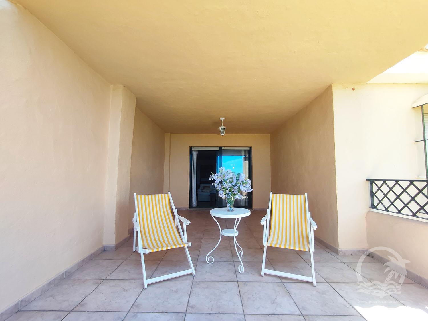 EXCLUSIVO FRONTAL CON 3 DORMITORIOS Y DOS BAÑOS EN JARDINES DE ZAHARA - Imagen de la propiedad