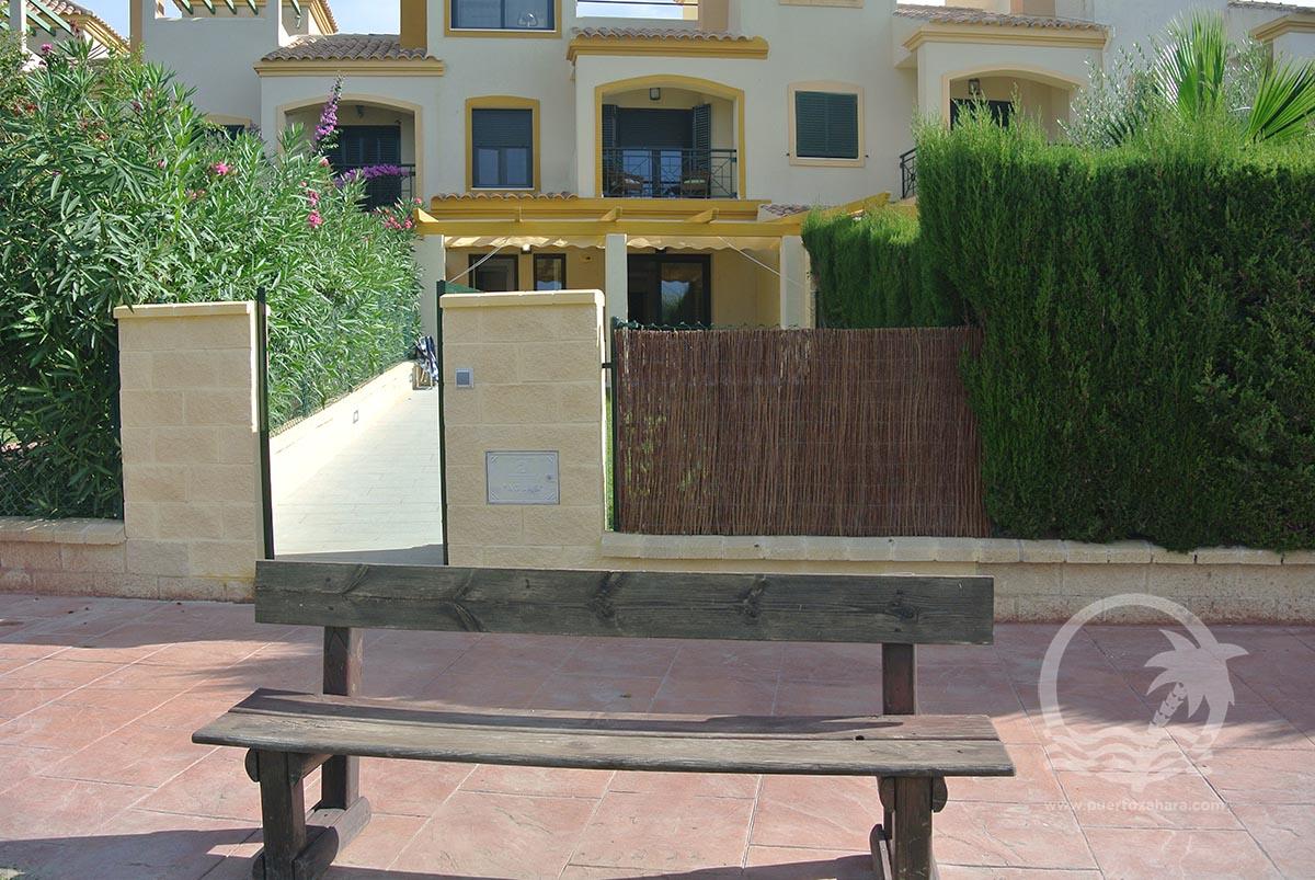 Chalet adosado de 3 dormitorios y 3 baños en la urbanización Almadraba Playa en Atlanterra - Fotografía inmueble