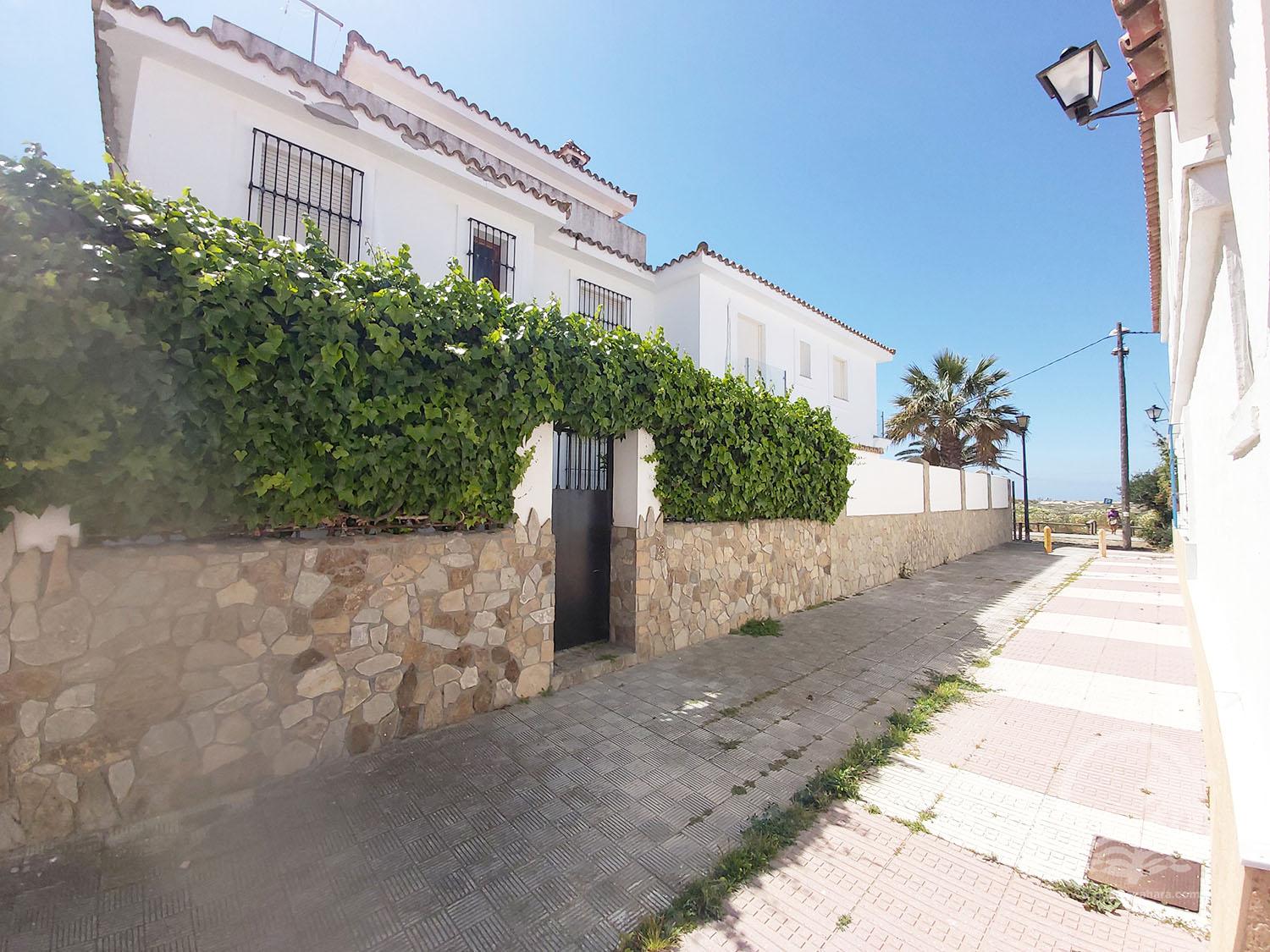 Se vende casa en el pueblo de Zahara de los Atunes. - Imagen de la propiedad