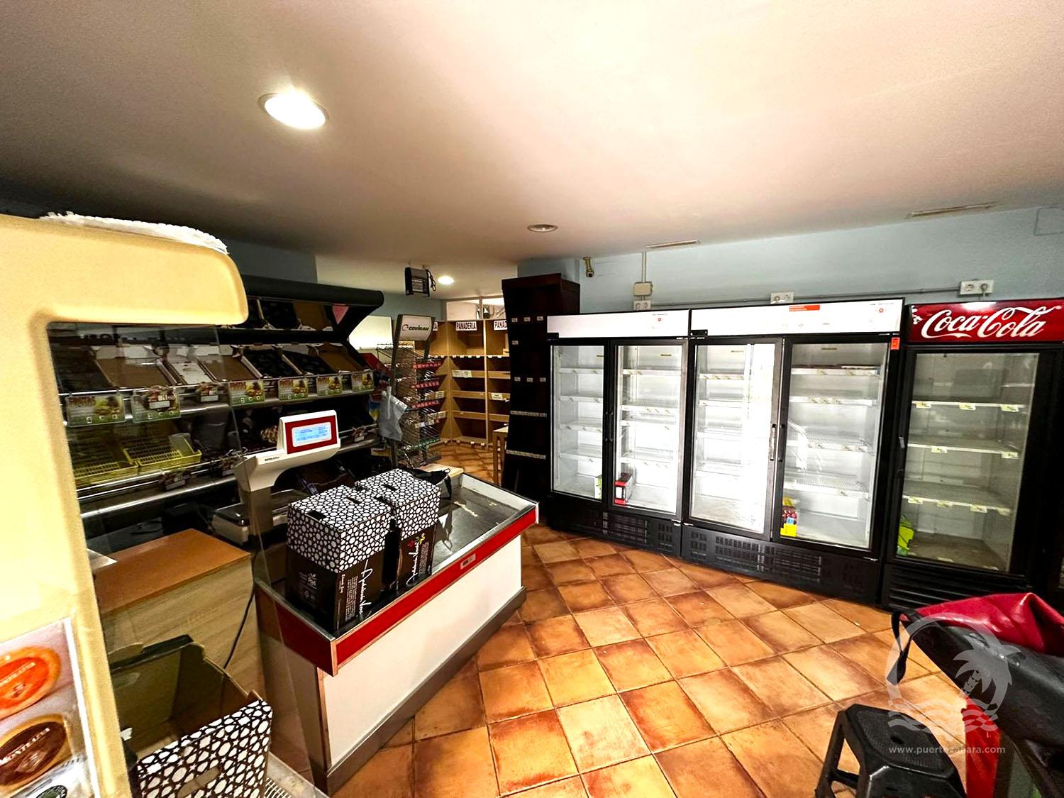 En venta local comercial en Atlanterra, urbanización Bahía de la Plata. - Fotografía inmueble