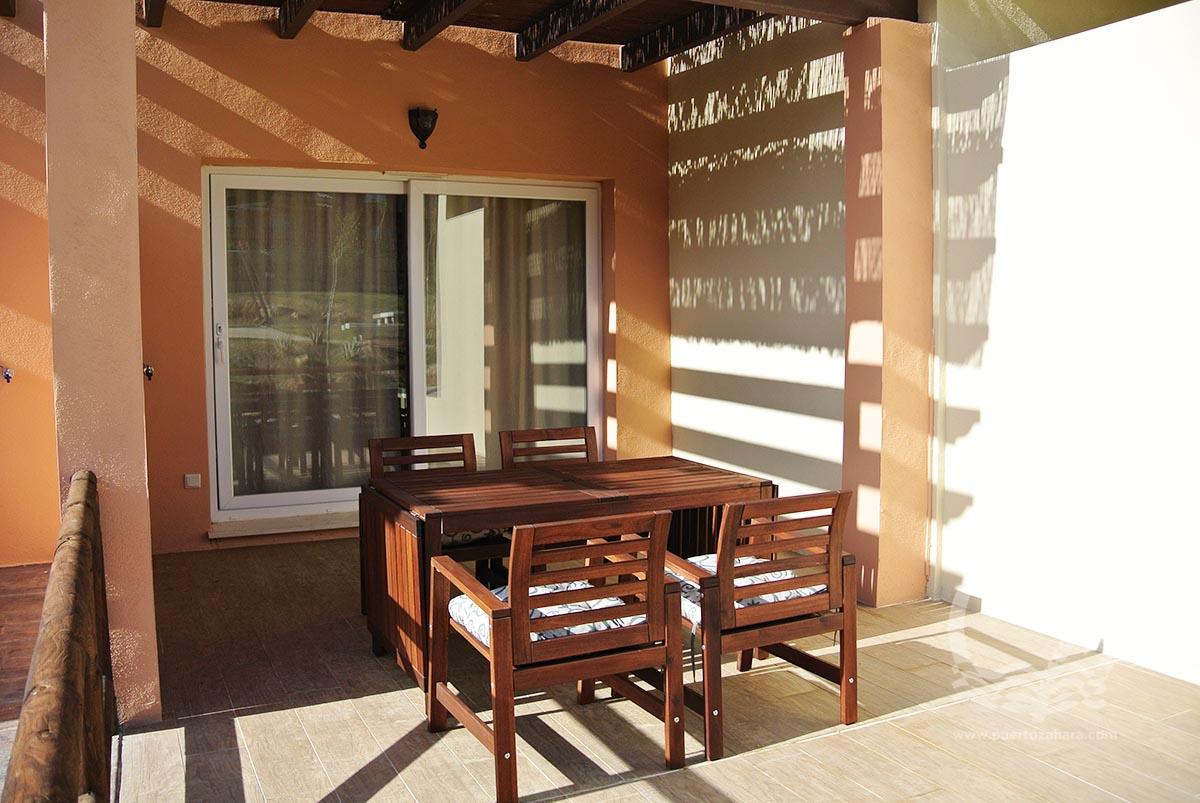 Casa adosada con 2 dormitorios, 1 baño y 1 aseo en la urbanización Jarales Golf en Atlanterra - Fotografía inmueble